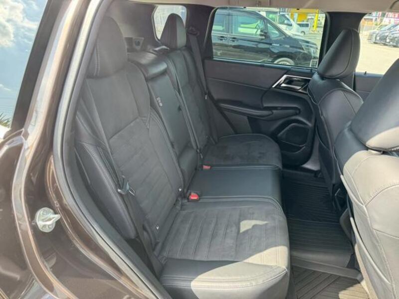 OUTLANDER PHEV