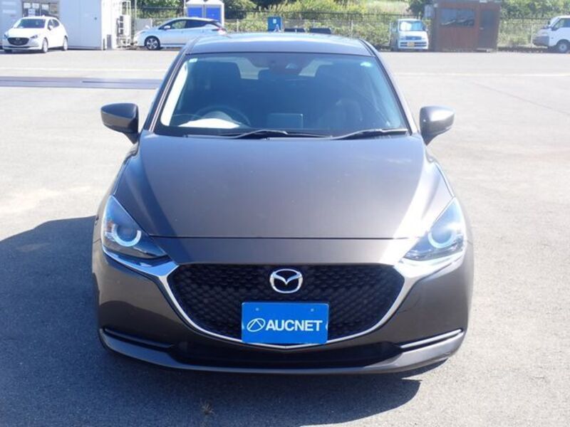 MAZDA2