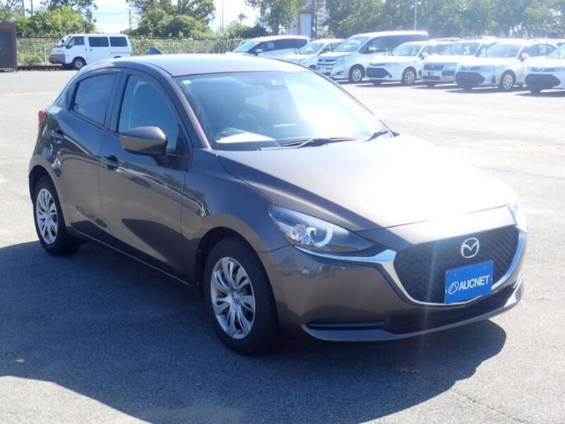 MAZDA2