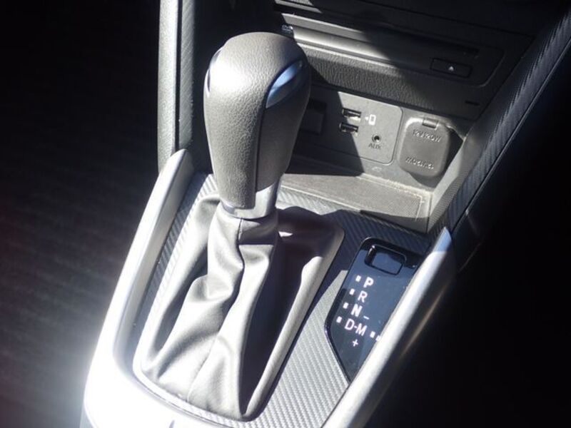 MAZDA2