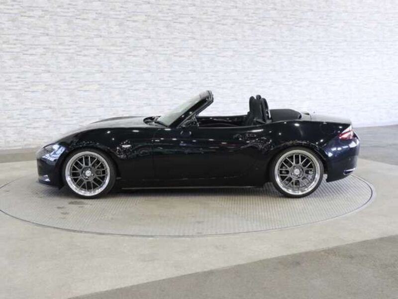 ROADSTER