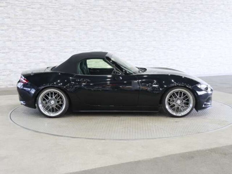 ROADSTER