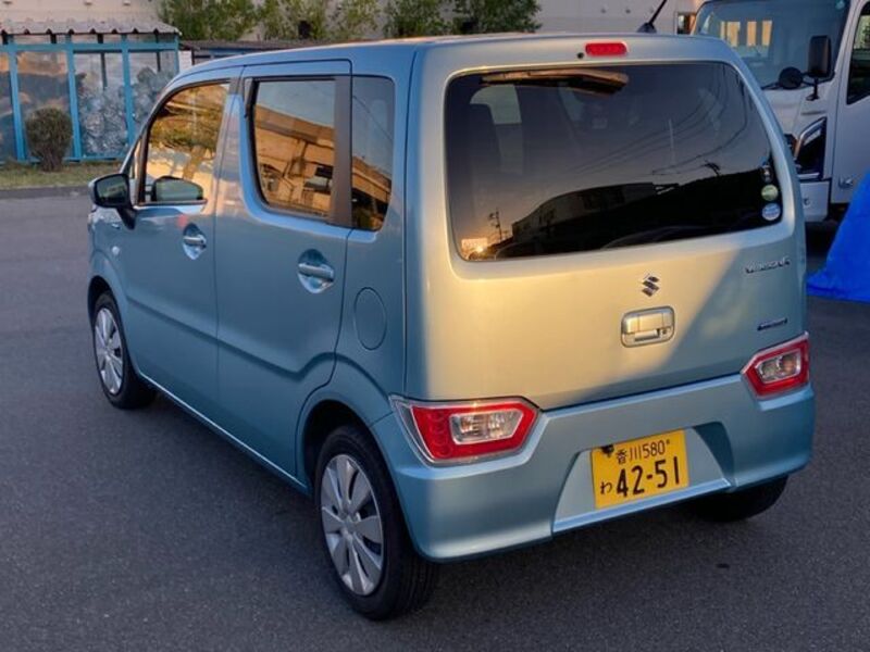 WAGON R