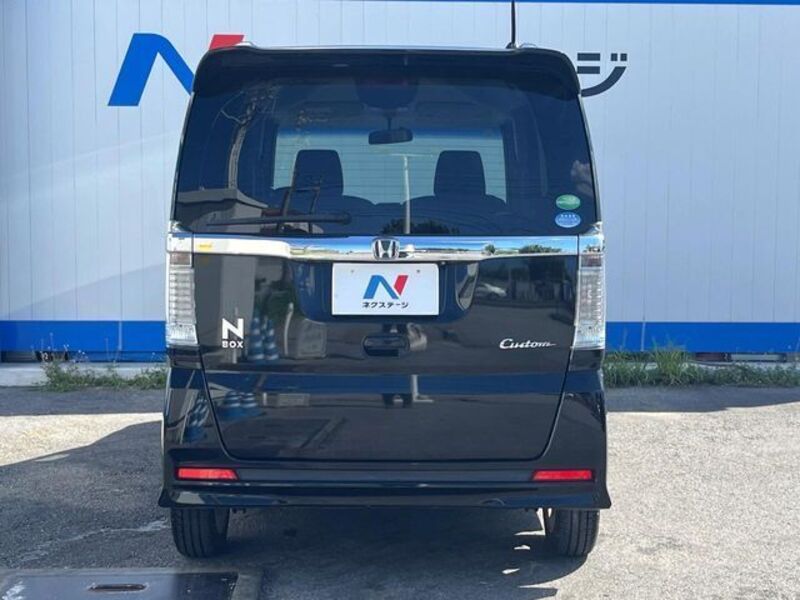 N BOX CUSTOM
