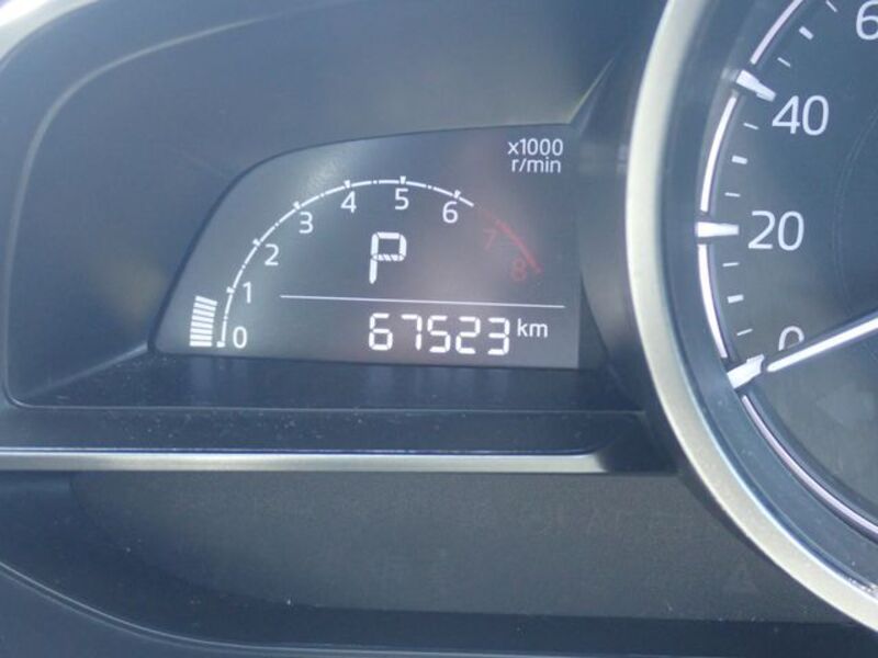 MAZDA2