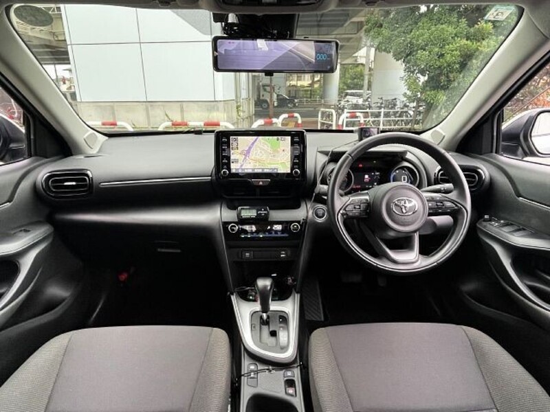 YARIS CROSS
