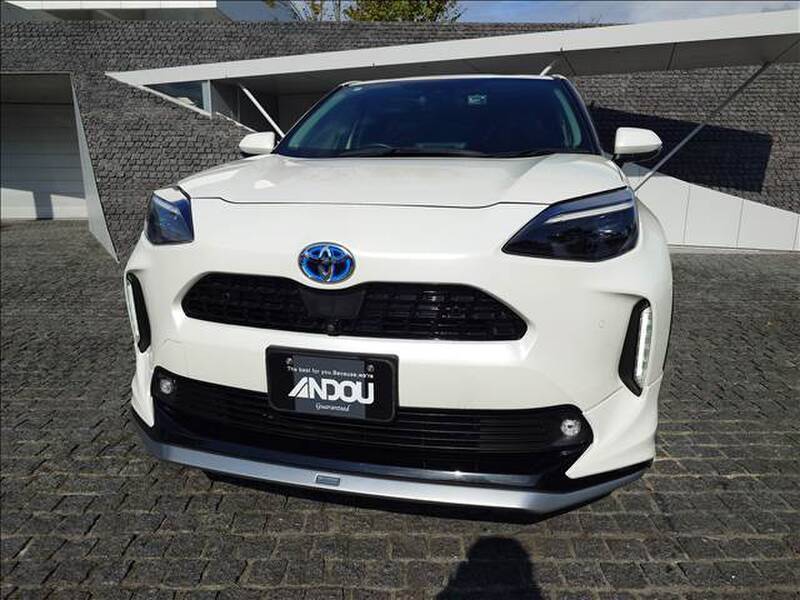 YARIS CROSS