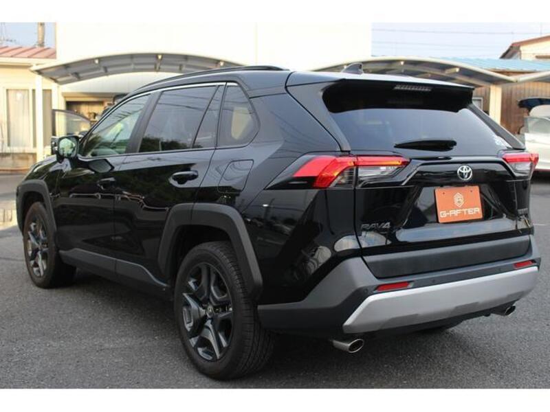 RAV4