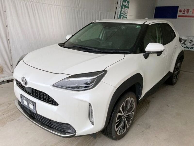 YARIS CROSS