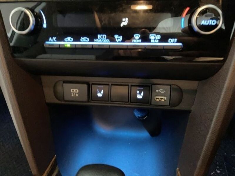 YARIS CROSS