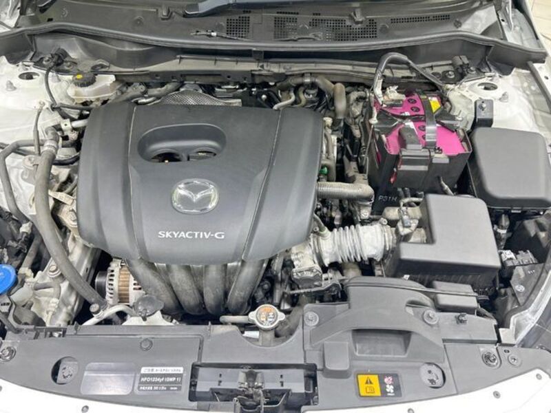 MAZDA2