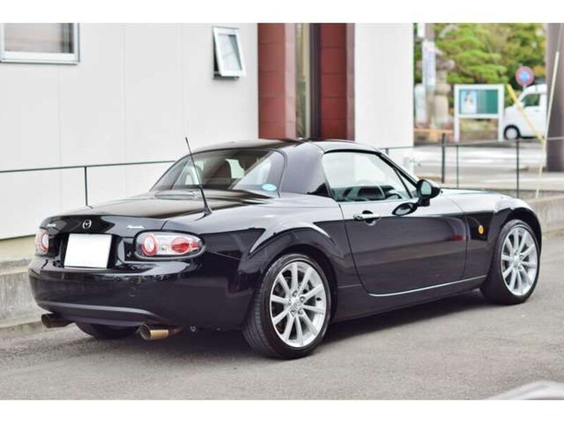ROADSTER