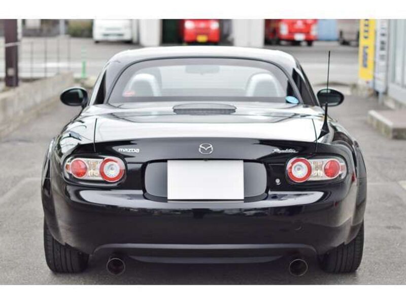 ROADSTER