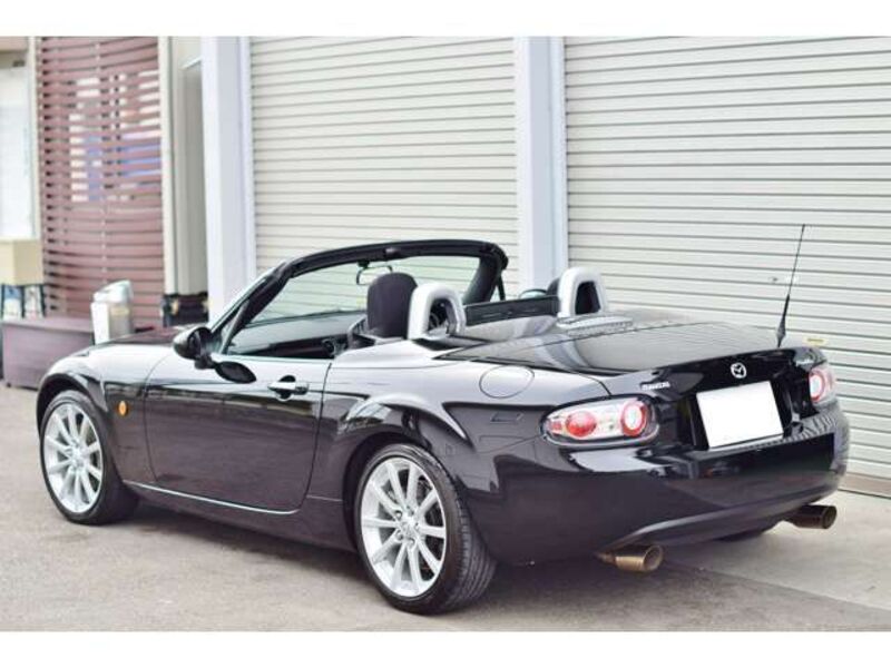 ROADSTER