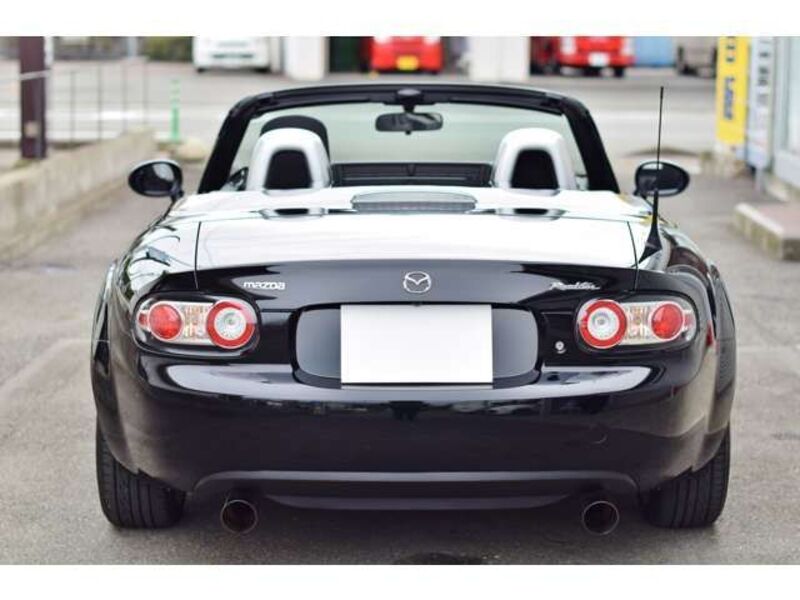 ROADSTER