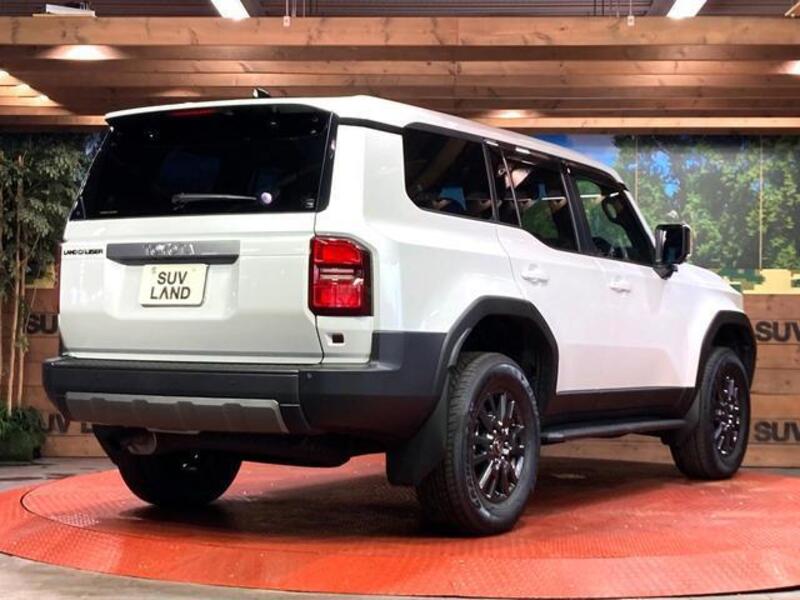 LAND CRUISER 250