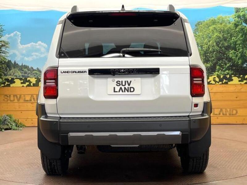 LAND CRUISER 250