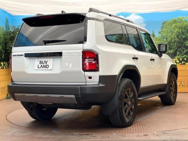 LAND CRUISER 250