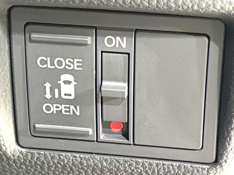 N BOX