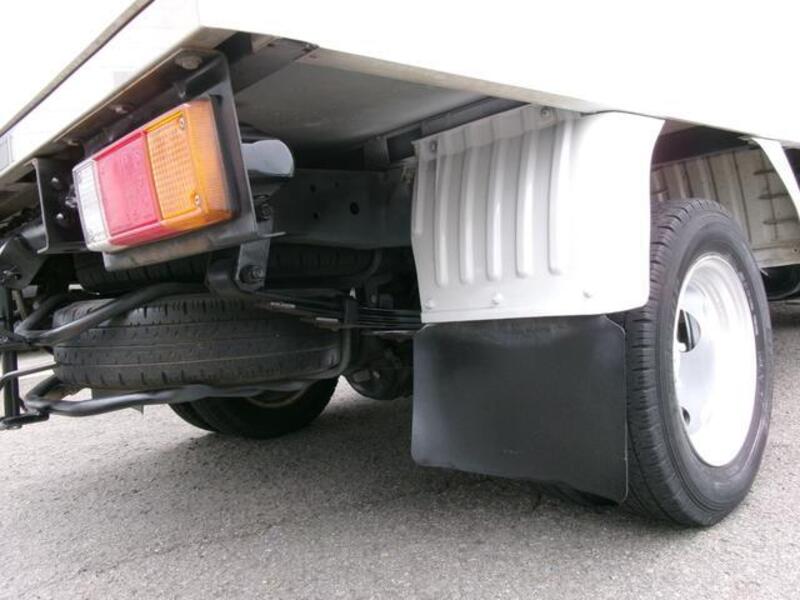 BONGO TRUCK