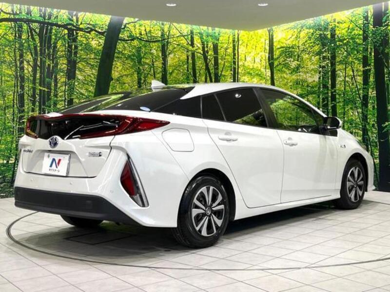 PRIUS PHV