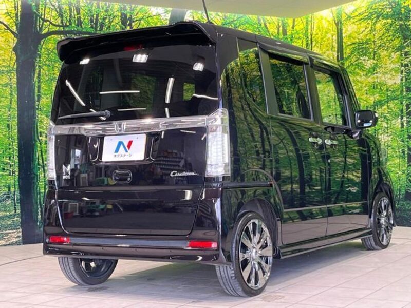 N BOX CUSTOM
