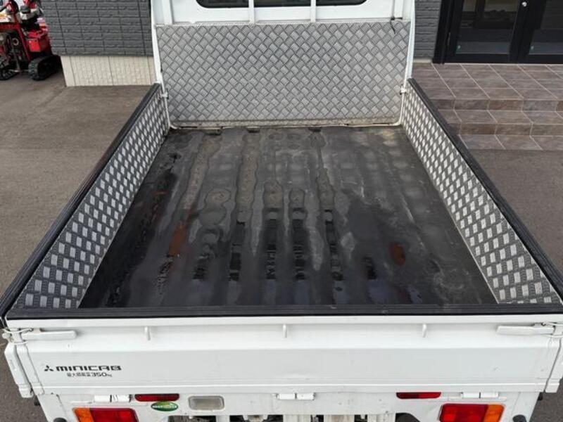 MINICAB TRUCK