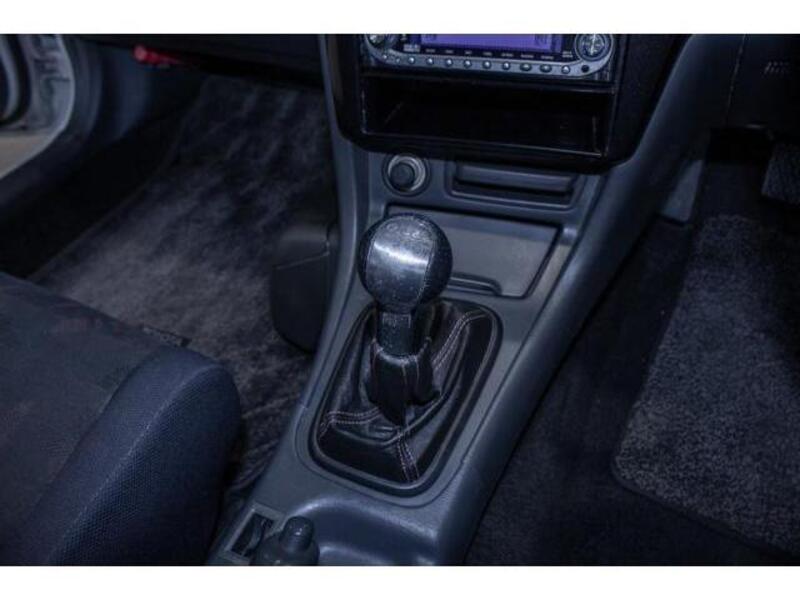 COROLLA LEVIN