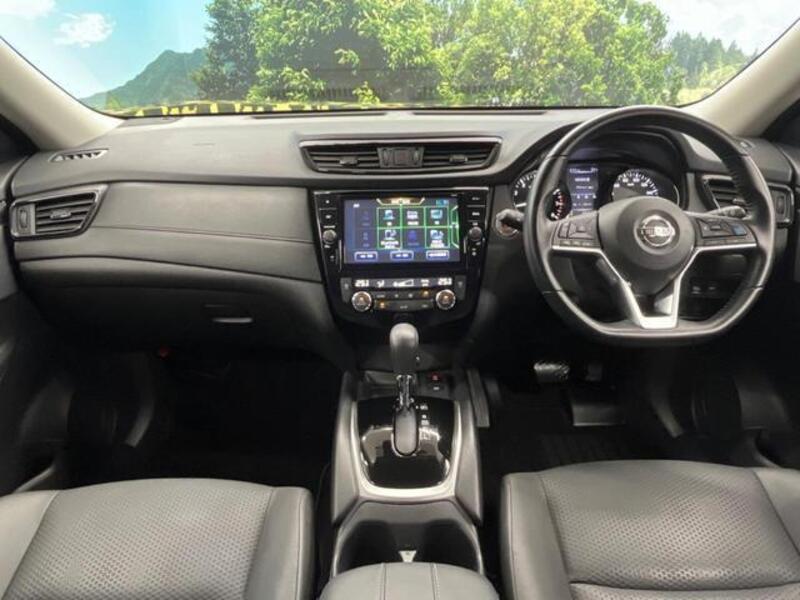 X-TRAIL