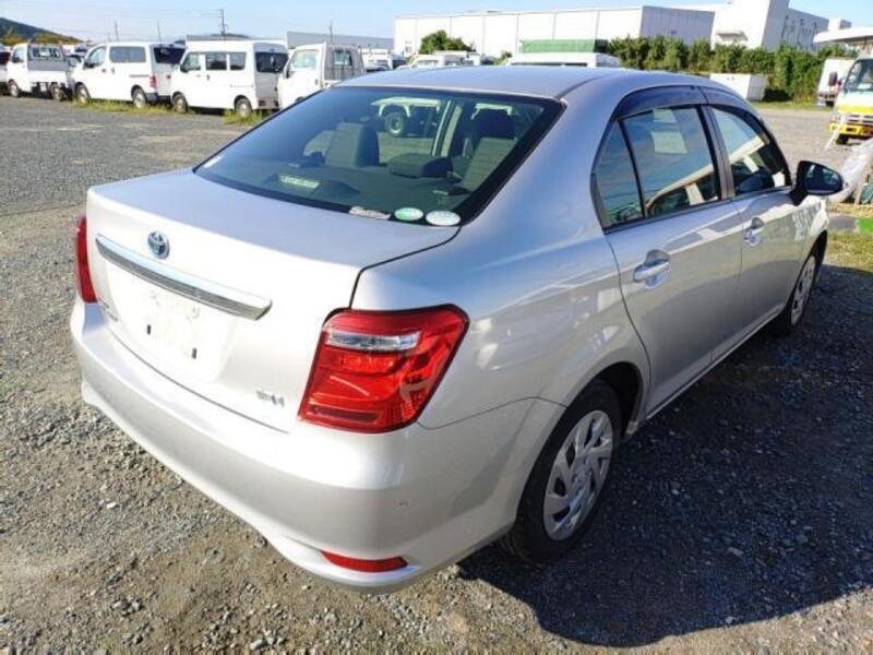 COROLLA AXIO