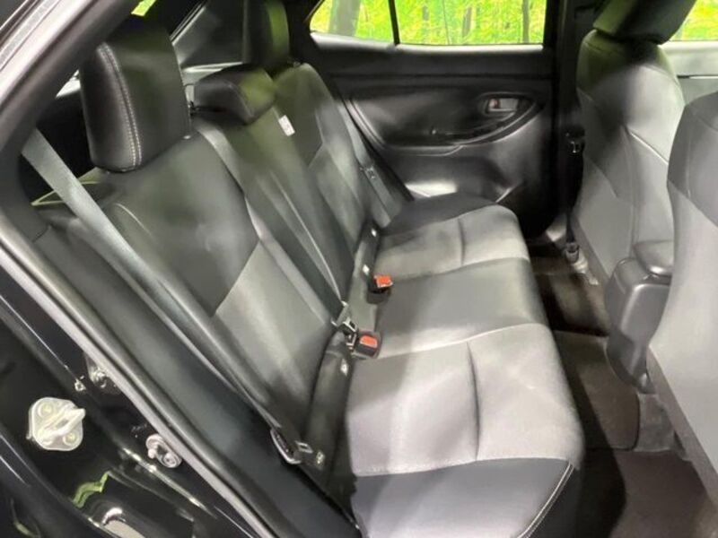 YARIS CROSS