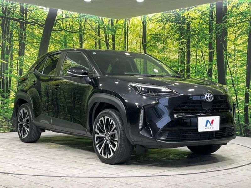 YARIS CROSS