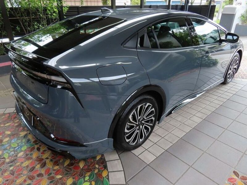 PRIUS PHV