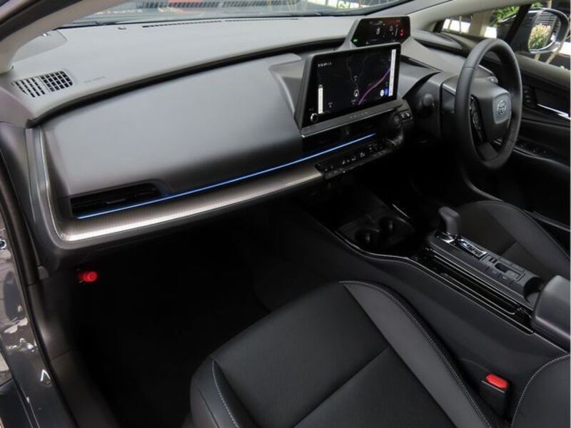 PRIUS PHV