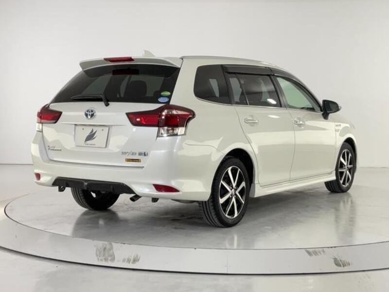 COROLLA FIELDER