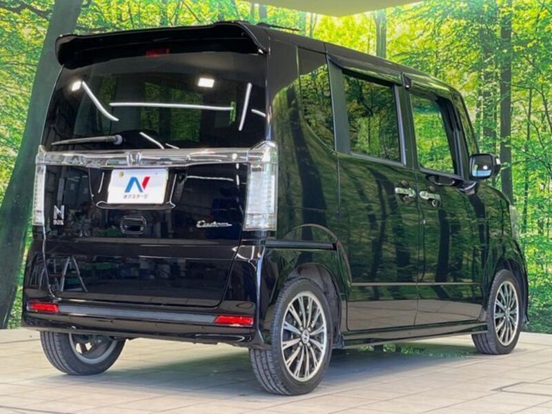 N BOX CUSTOM