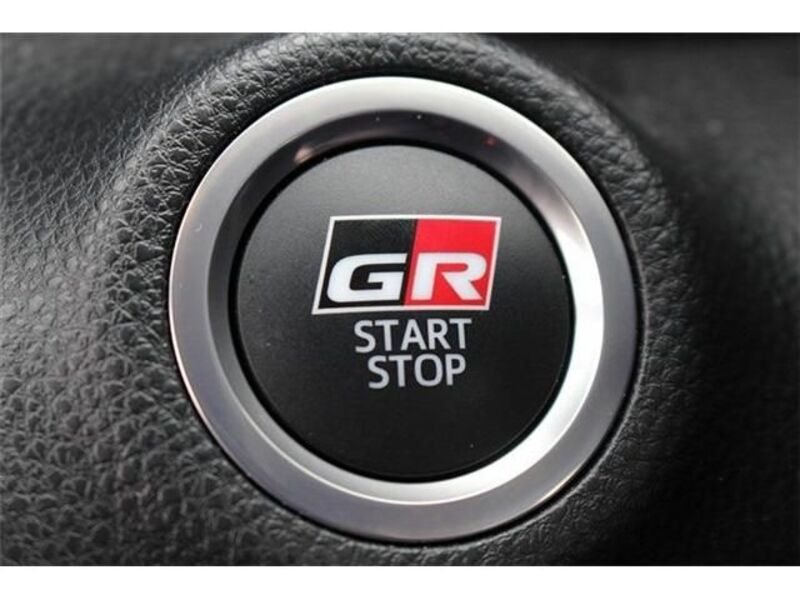 GR YARIS