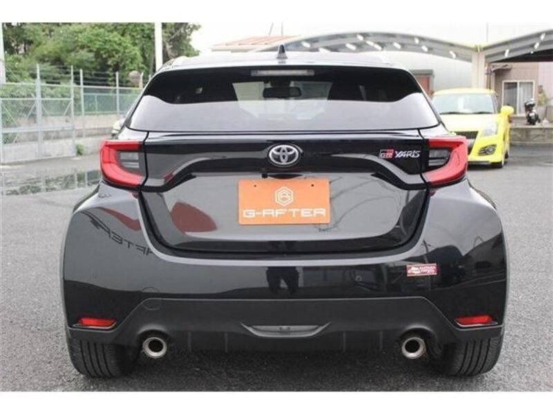 GR YARIS