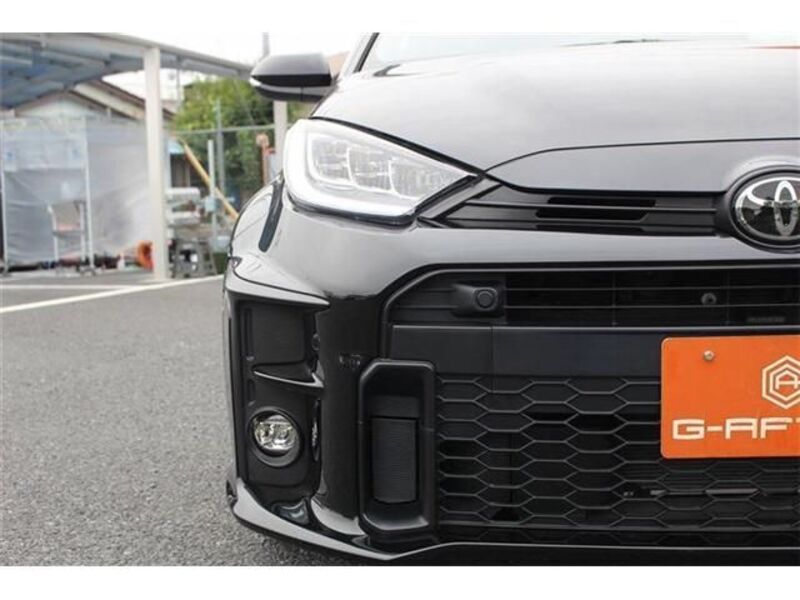GR YARIS