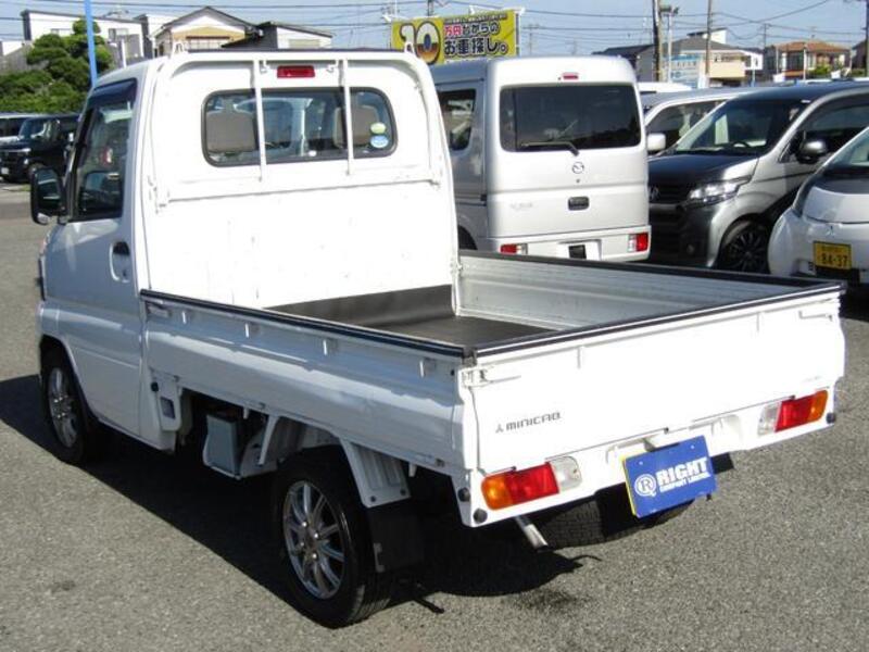 MINICAB TRUCK