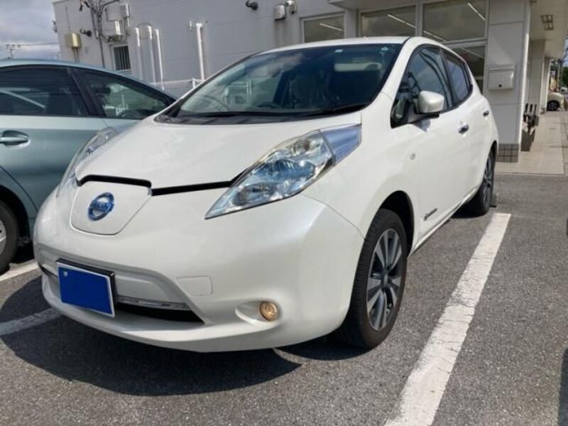 NISSAN LEAF