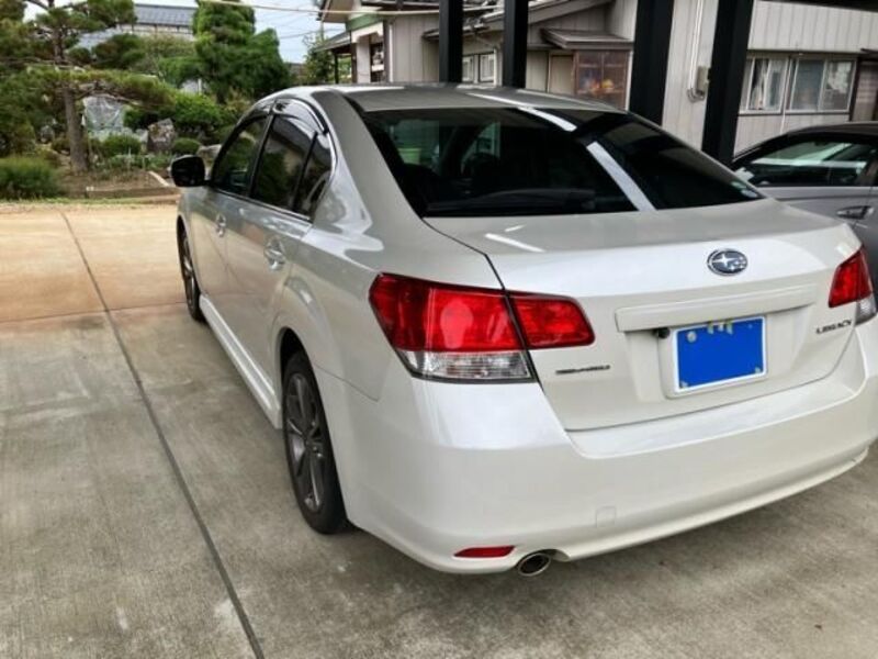 LEGACY B4