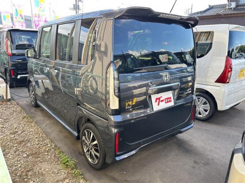 N BOX CUSTOM