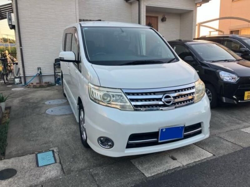 NISSAN SERENA