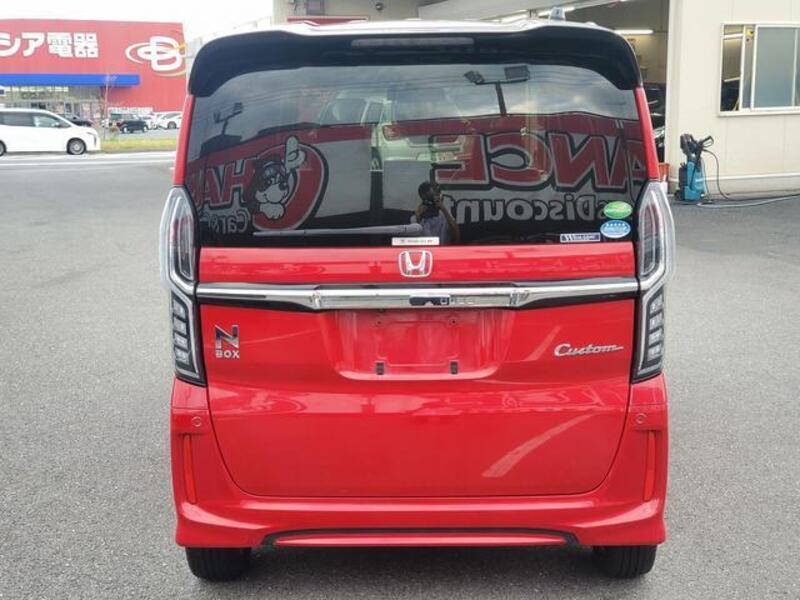 N BOX CUSTOM