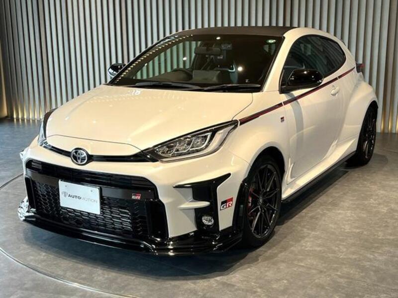 GR YARIS