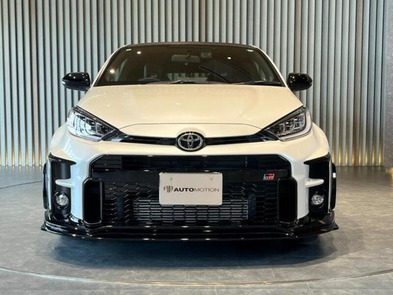 GR YARIS