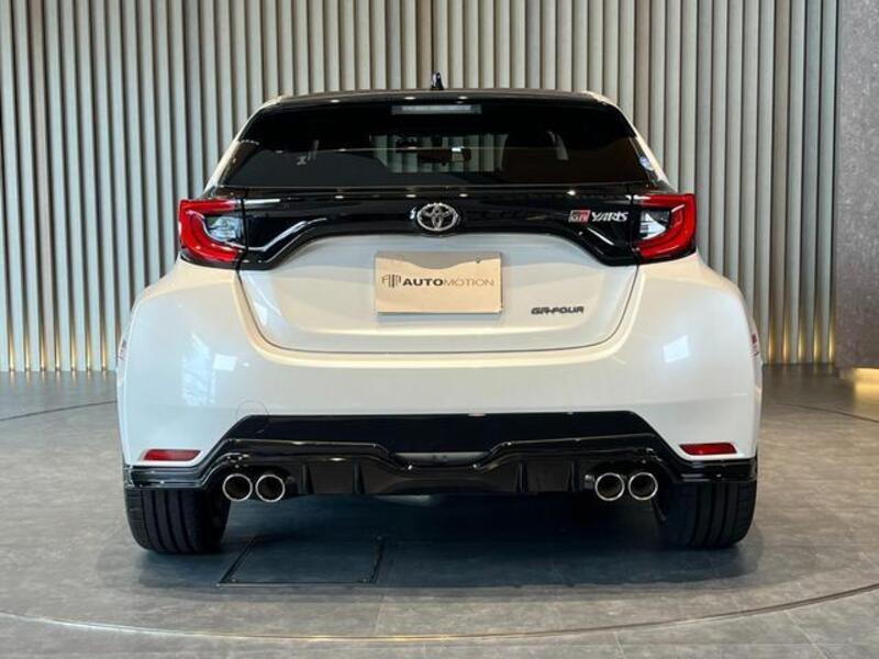 GR YARIS