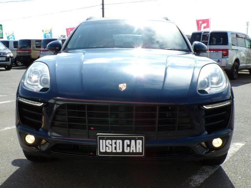 MACAN