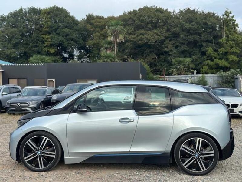 i3